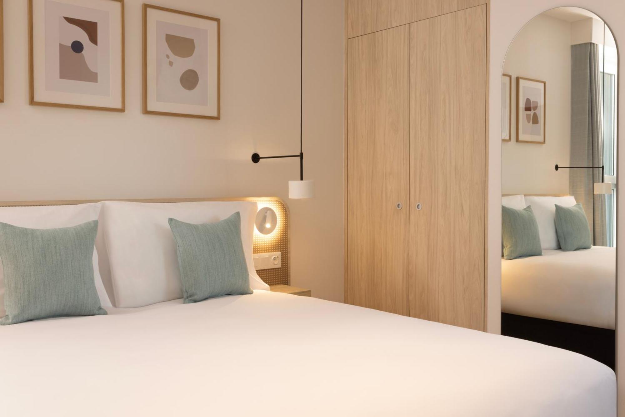 Staybridge Suites & Apartments Malaga By Ihg Exterior foto
